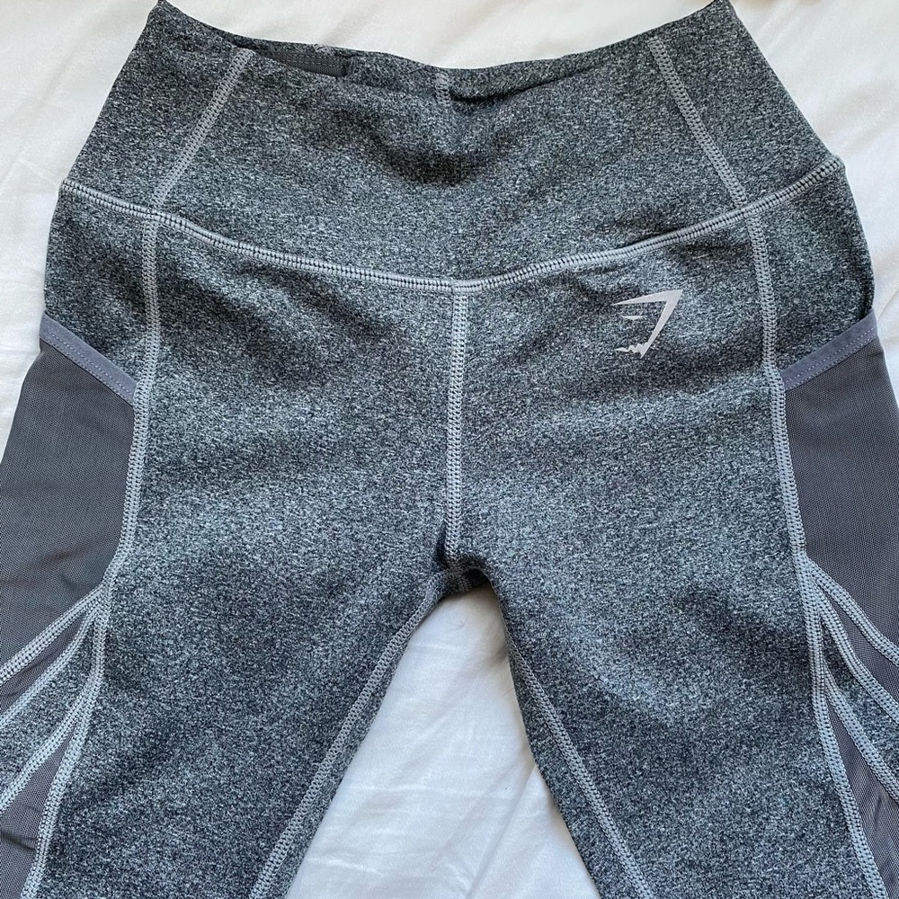 SOLD GYMSHARK HIGH WAISTED SLEEK SCULPTURE CROP LEGGING - Picture 3 of 13